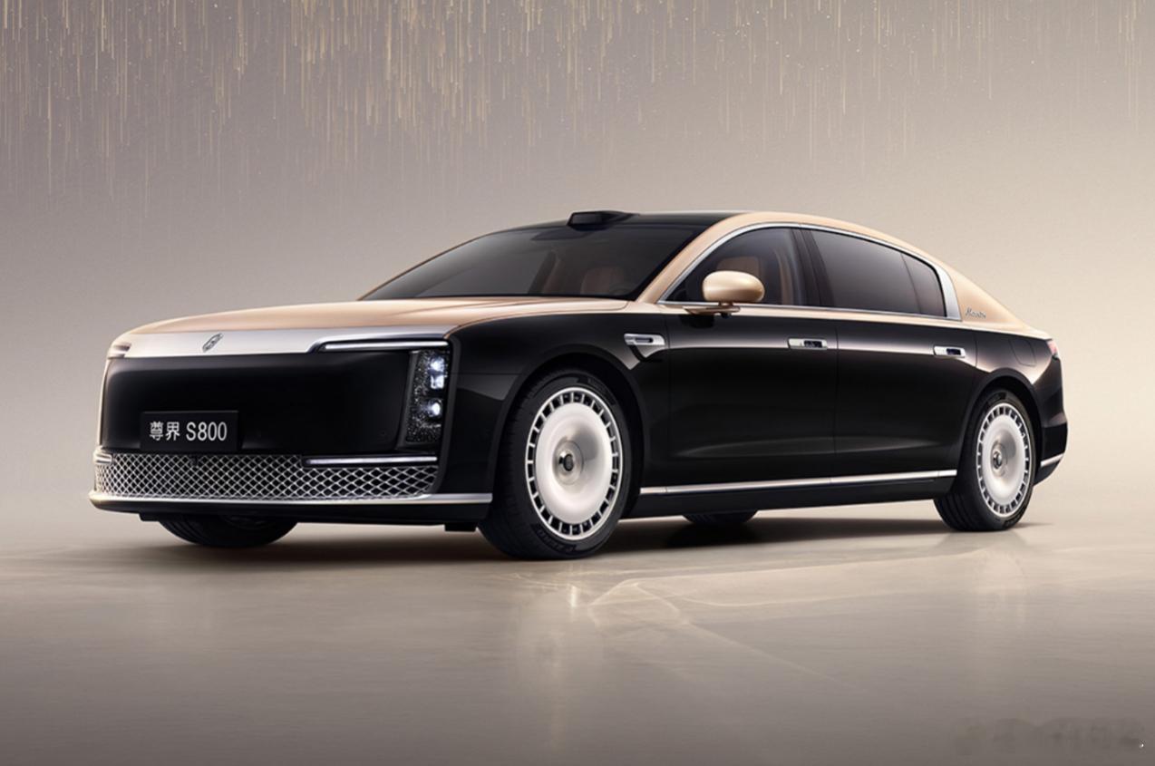 尊界S800今年没有换代，不过会出一个“高定版”（实际名字可能不是这个）。这个版