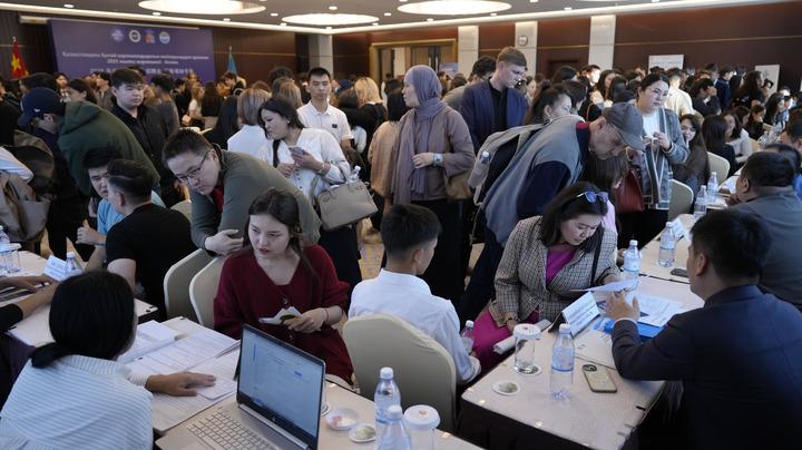 全球外资下滑！中国成欧亚地区最大投资伙伴 投资结构迎重大升级
 
《俄罗斯报》1