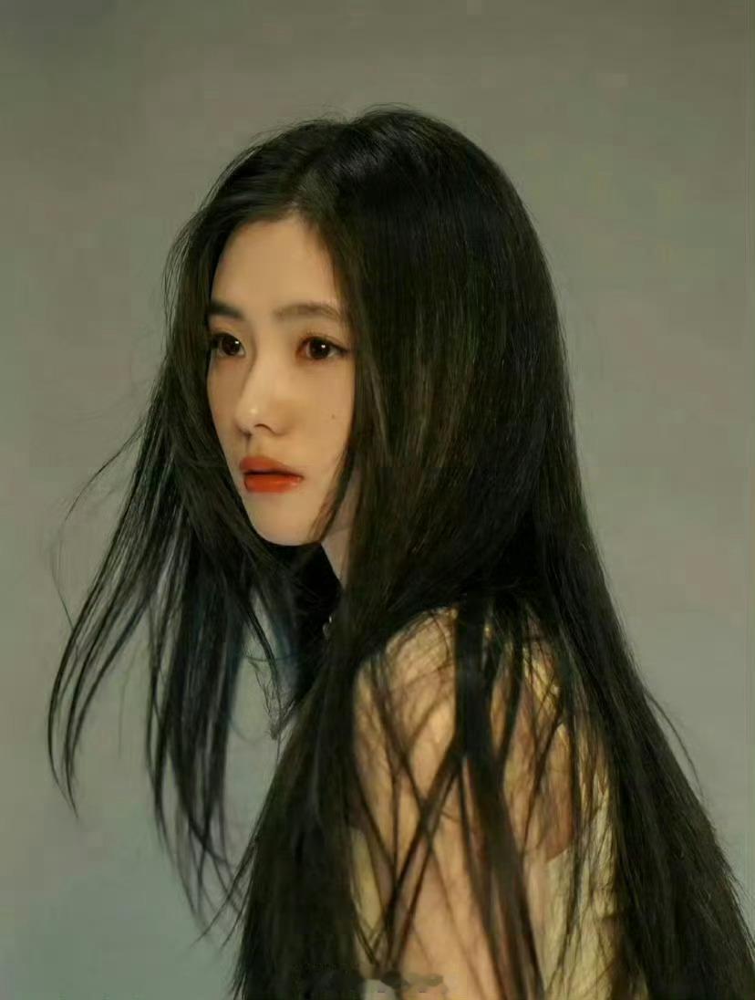 刘浩存彭昱畅或合作无孔不入网传刘浩存彭昱畅出演无孔不入网传刘浩存彭昱畅合作无孔不