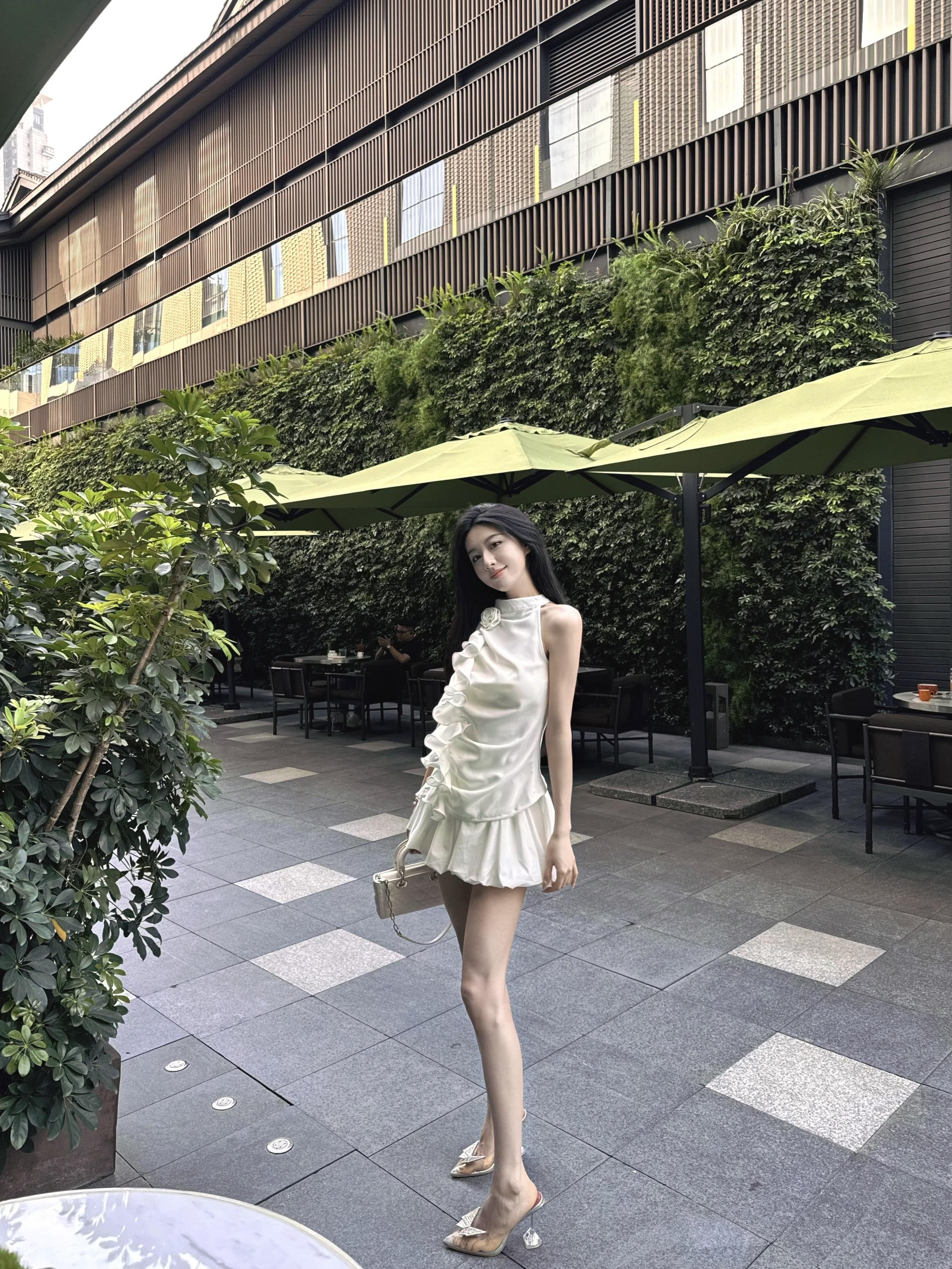 她脾气古怪 有时候包容有时候必须忍耐