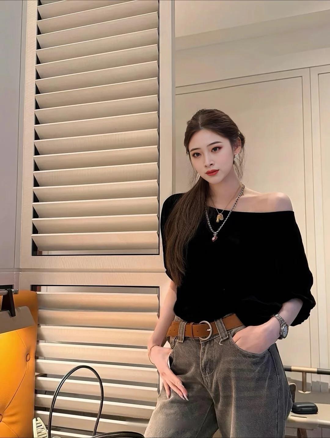 看看气质女神的穿着搭配吧