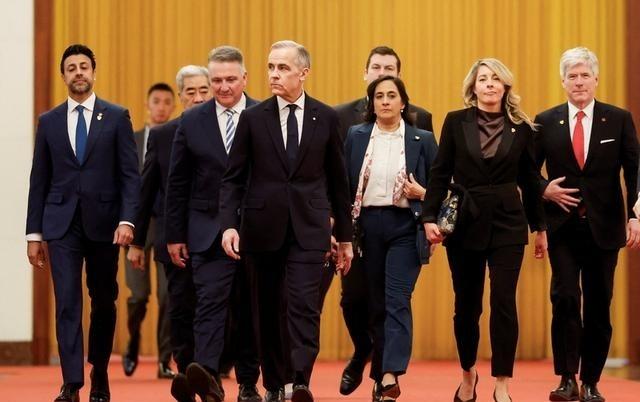 加拿大总理曾说过一句颇具意味的话：中国或许在经济总量和综合实力上尚未全面超越美国