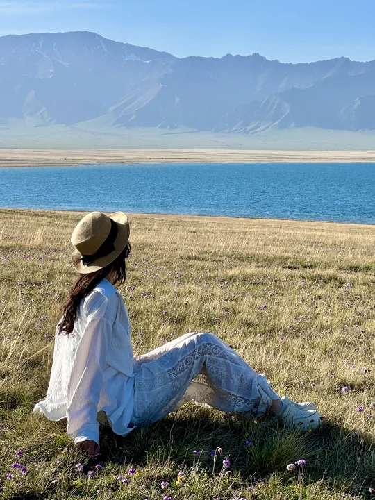 赛里木湖的秋！！景色封神 游客少一半！！