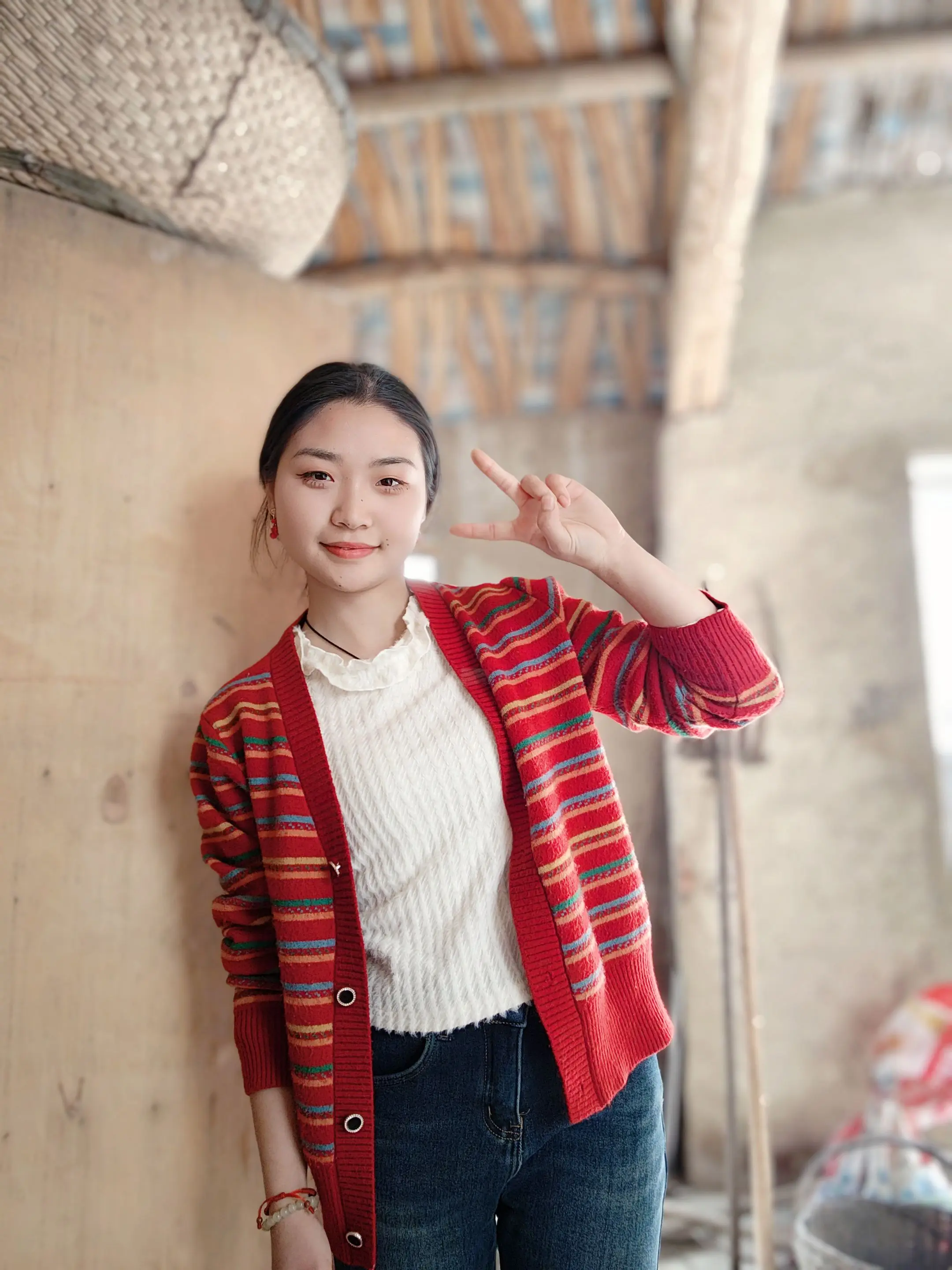 我不是什么娇生惯养的女孩我会做饭会洗衣所 务会干活父母从小到大教导要有...