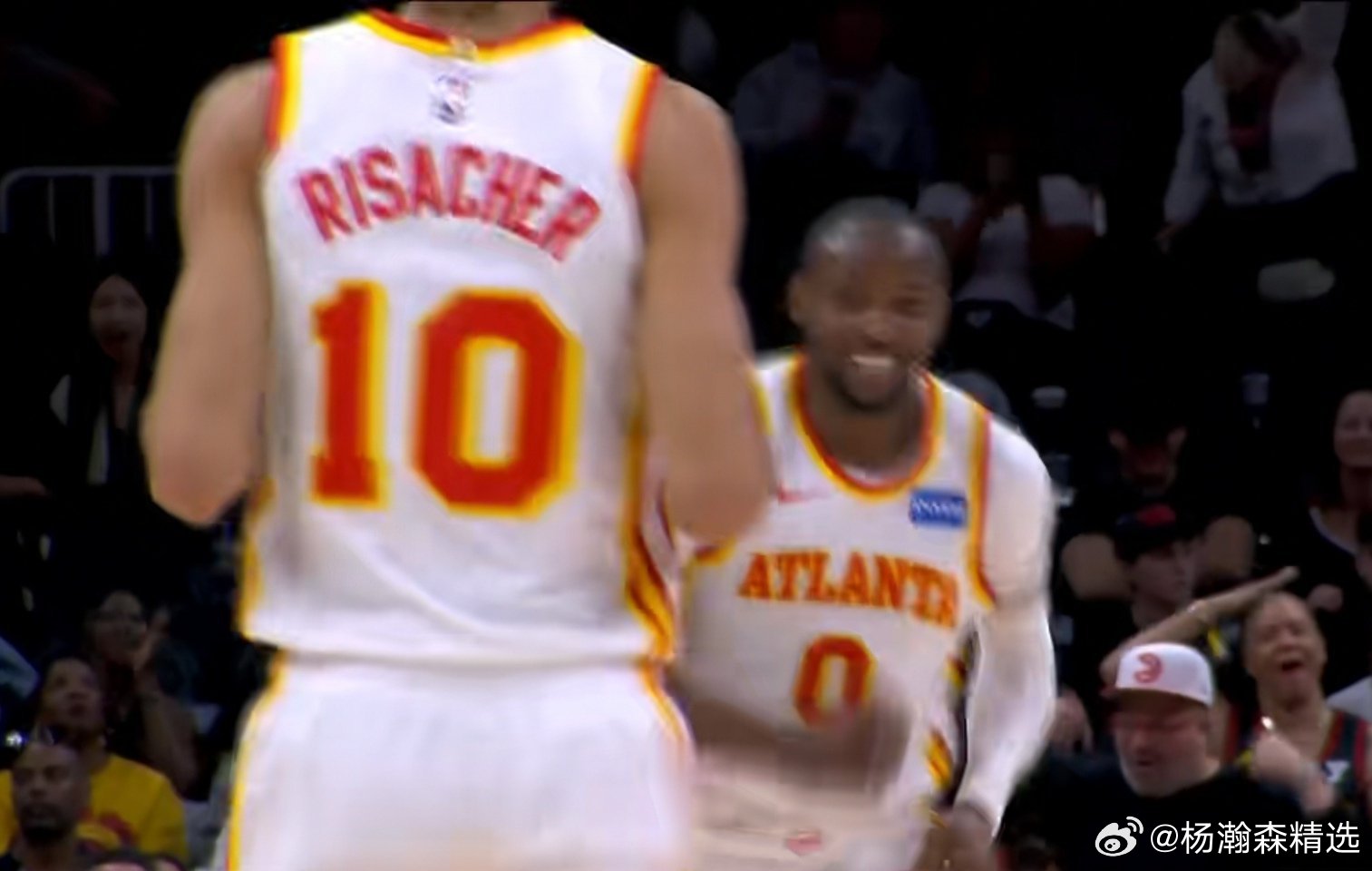 开拓者vs老鹰杨瀚森被库明加隔扣！杨瀚森这球打的，没法儿评论，只能说是成功地避开