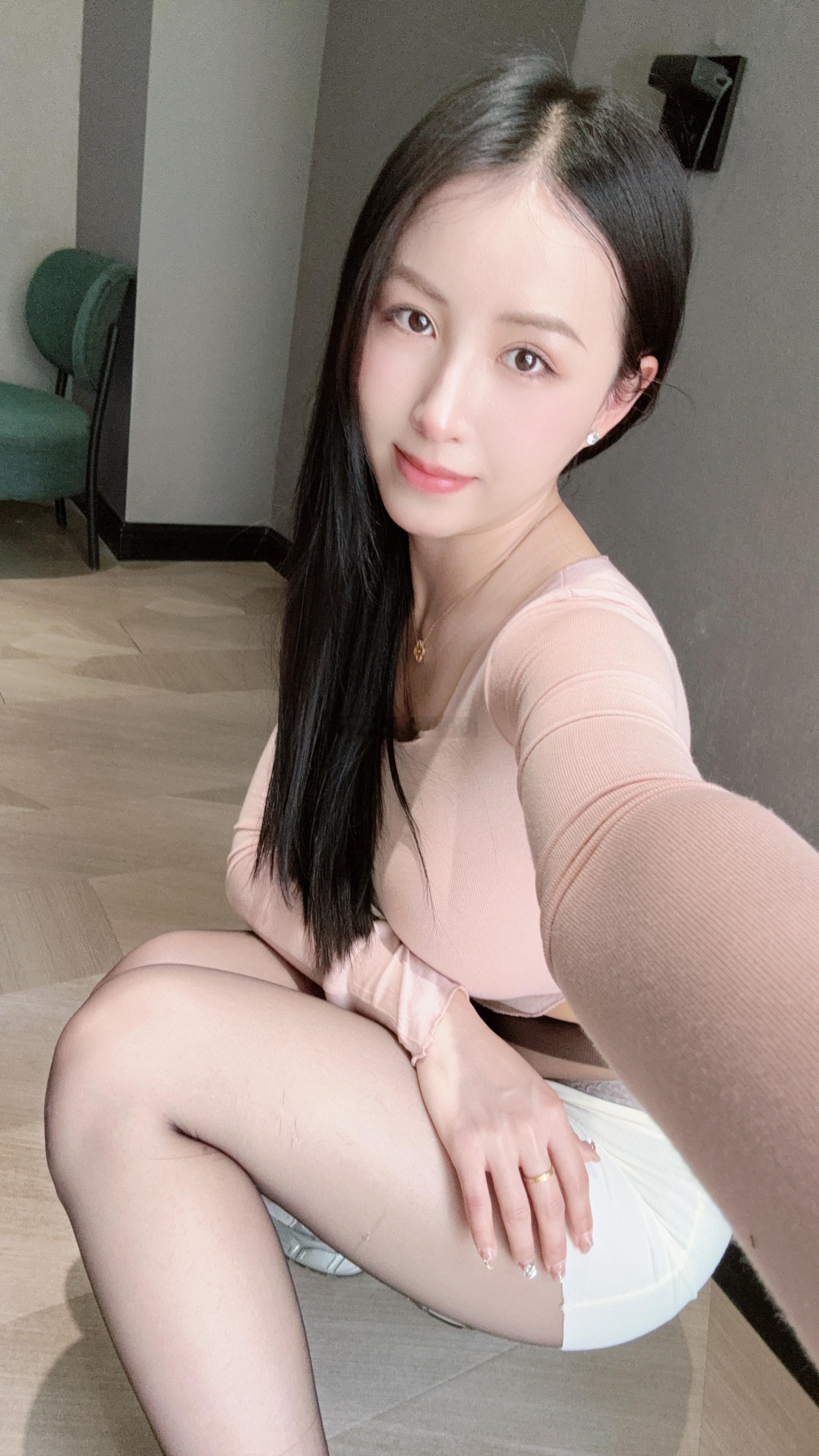可以成为你的第一女主吗？ ​​​