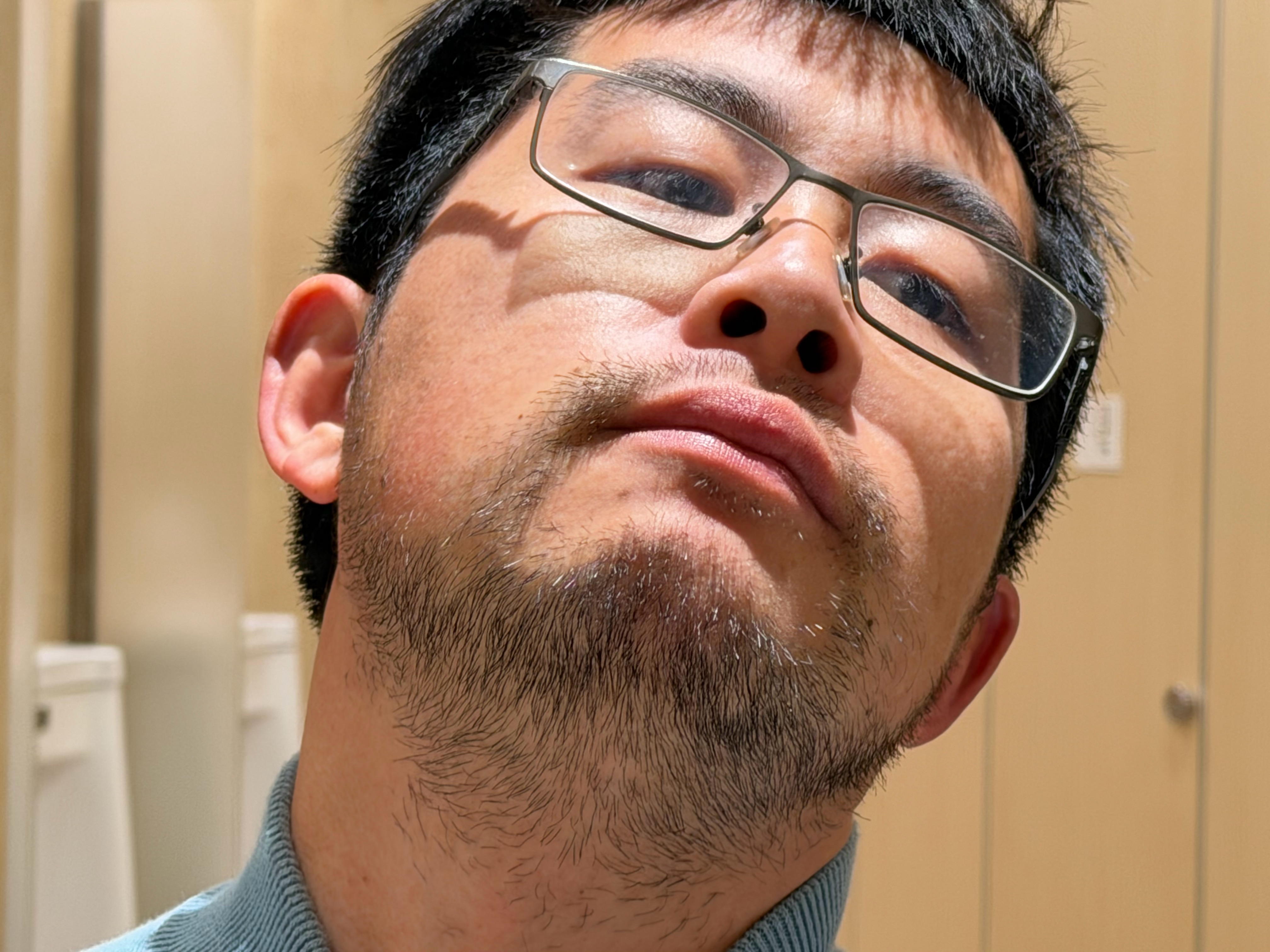 网络乞丐王老师决定刮胡子的时候就是有活动要跑了如果特别注意形象措辞那肯定是商单没