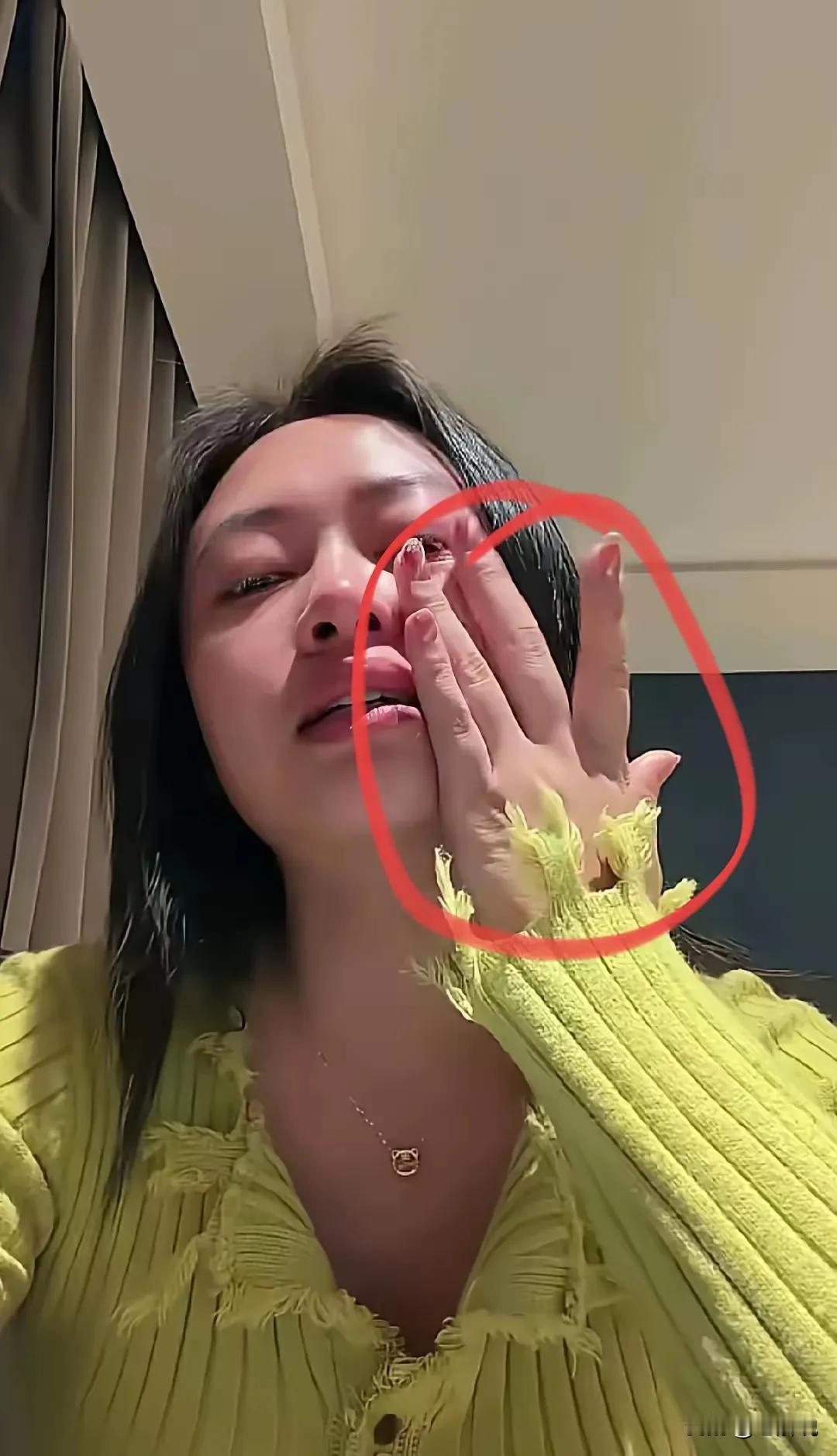 这就是花1500块钱买洗碗机的女人，自己打扮的溜光水滑的，一个不上班的女人，竟然