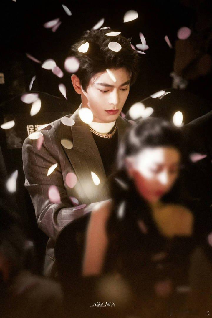 丁禹兮张海虾 dyx丁禹兮南部档案 比起你人尽皆知 大红大紫 更希望你平安顺遂 