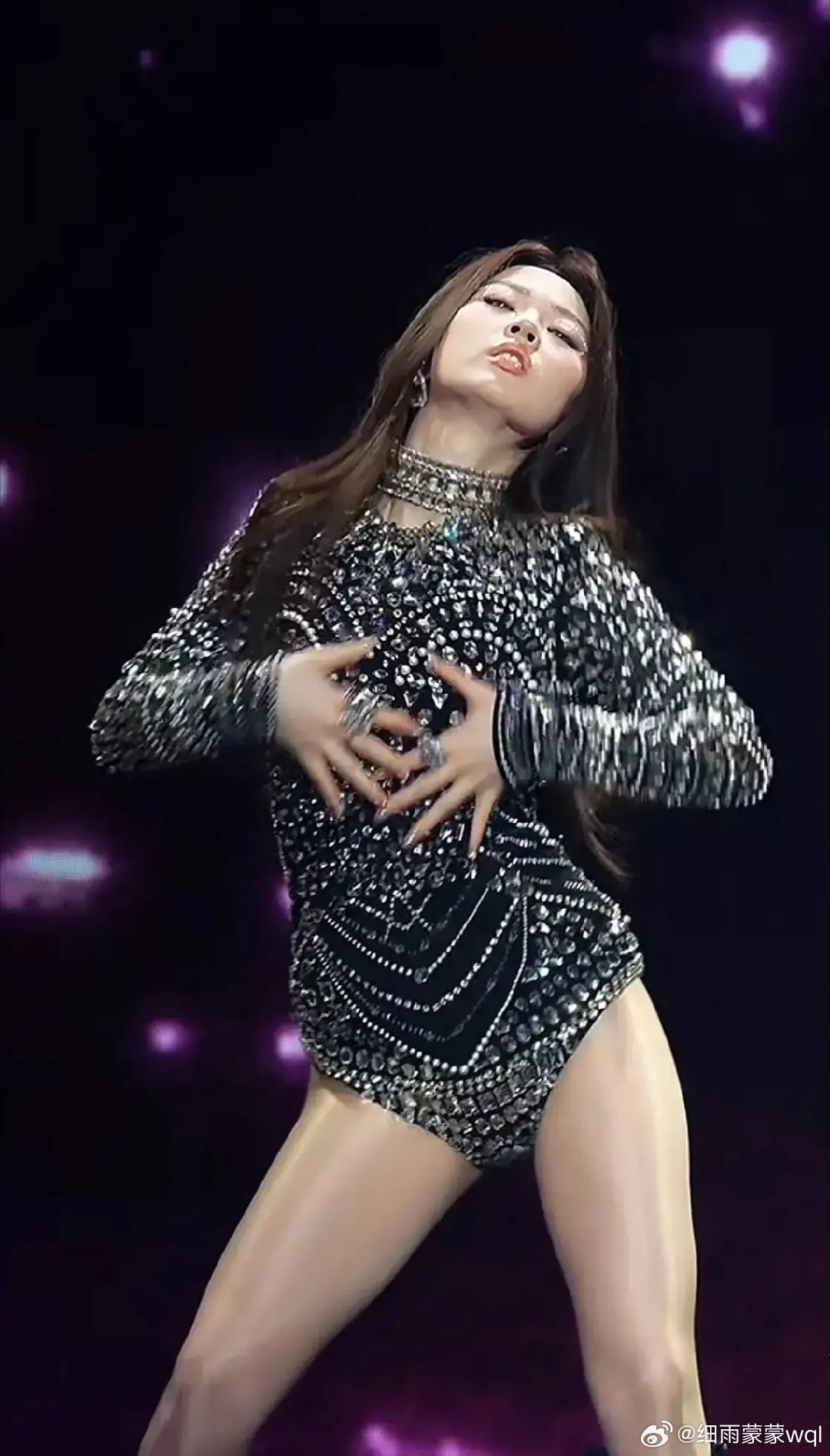 谁偷走了单依纯的“纯”？看完她的近况，我有点心酸。24岁，出道才6年，当年那个1