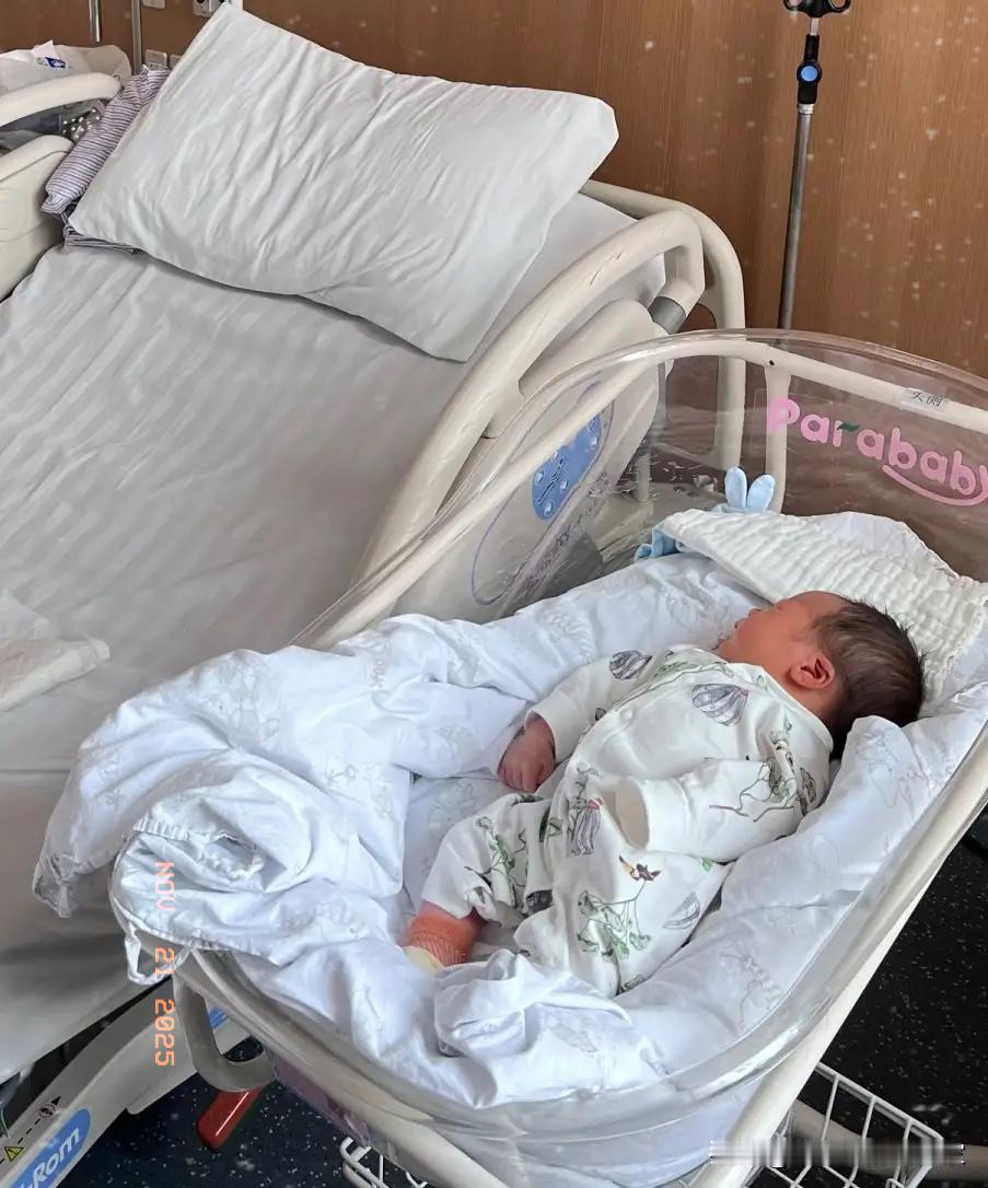 二十多年前的育儿虚惊，至今想起来都觉得又庆幸又感慨！

儿子刚出生那会儿，睡觉总