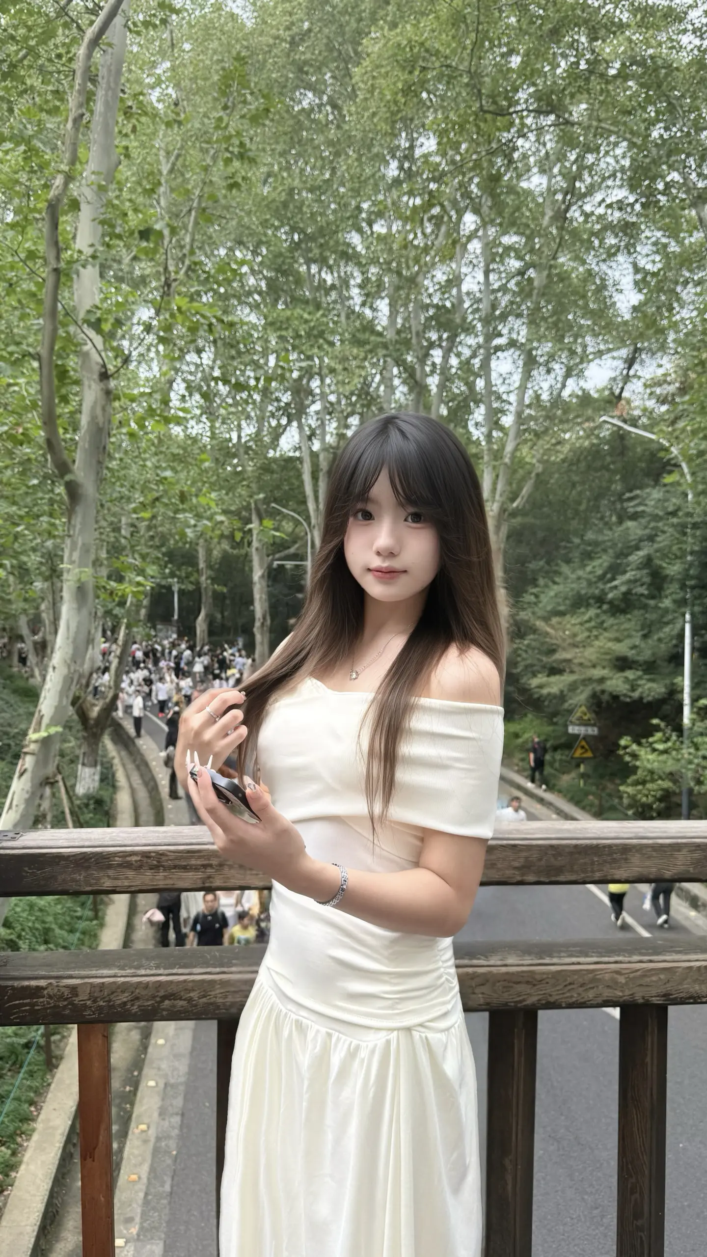 忽有清风化剑气直斩二十少年意