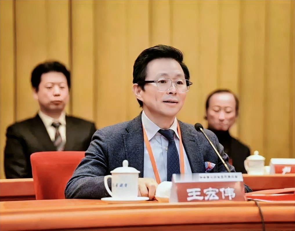 最新消息，著名男高音歌唱家@王宏伟，当选为天津市音协主席[比心]