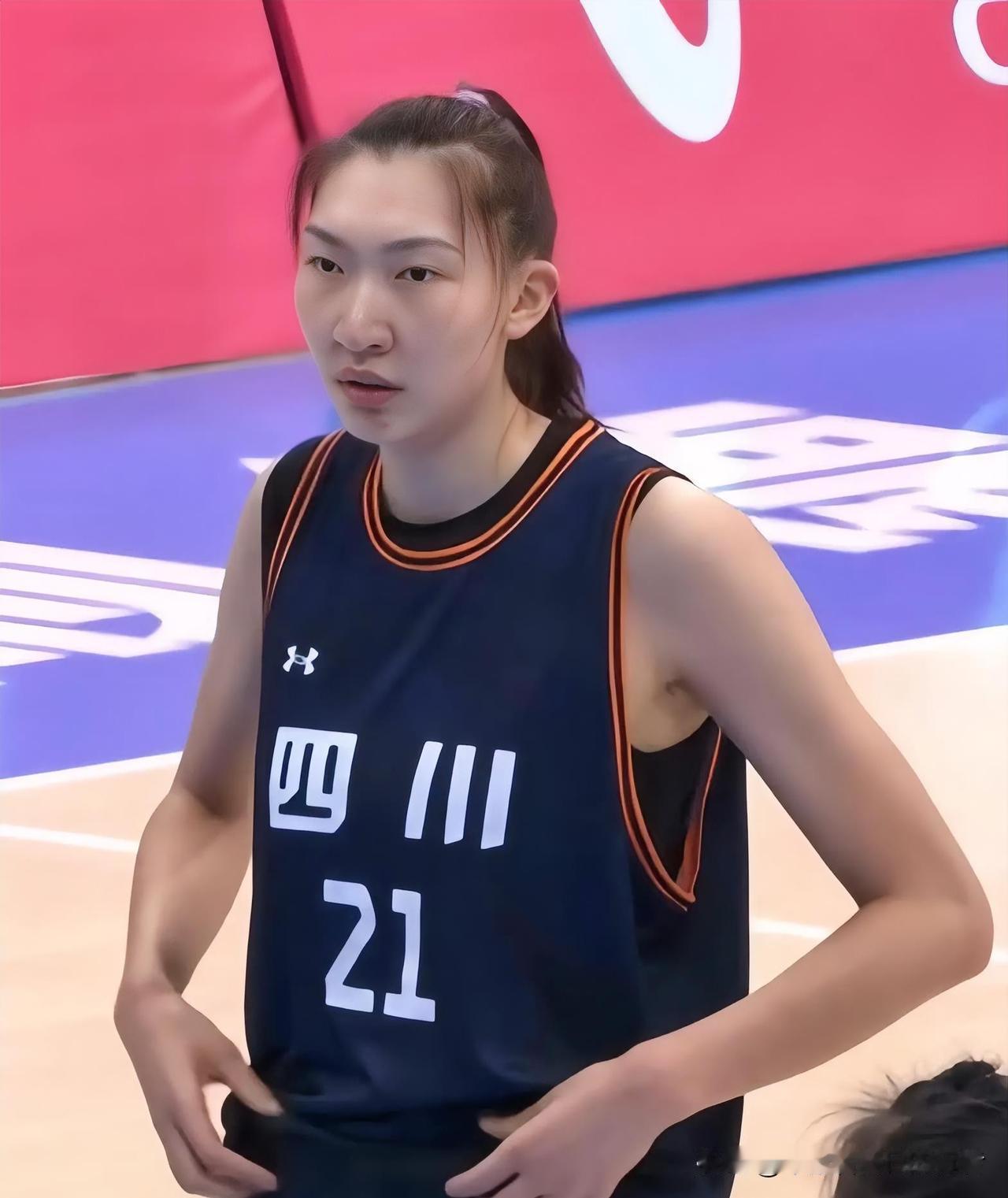 全运会女篮小组赛打完！！球员得分排行情况！！
陈明伶:出手57次，一共得到94分