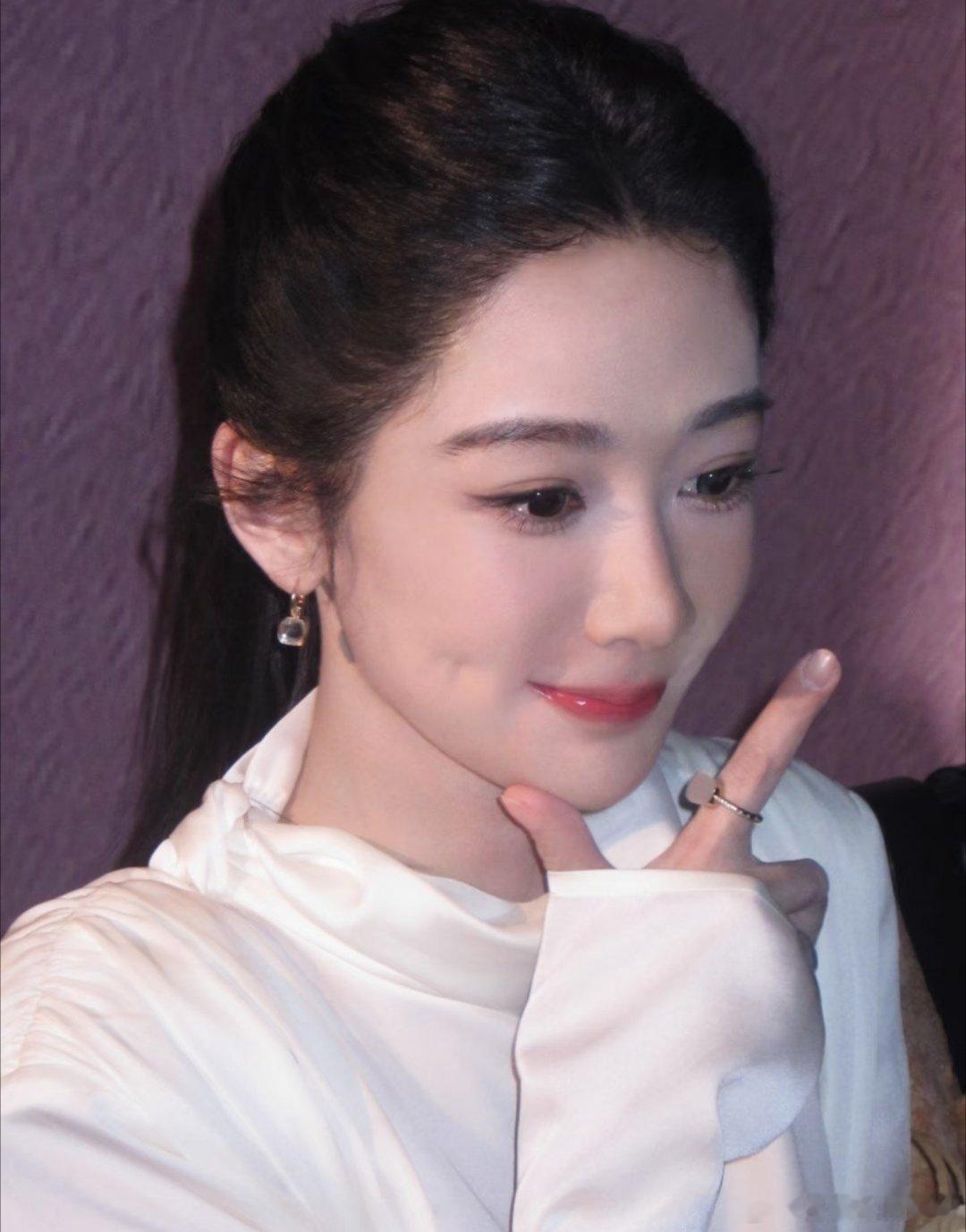 电视剧玉兰花开君再来 yz杨紫董竹君 yz杨紫玉兰花开君再来 喜欢是一种默默的守