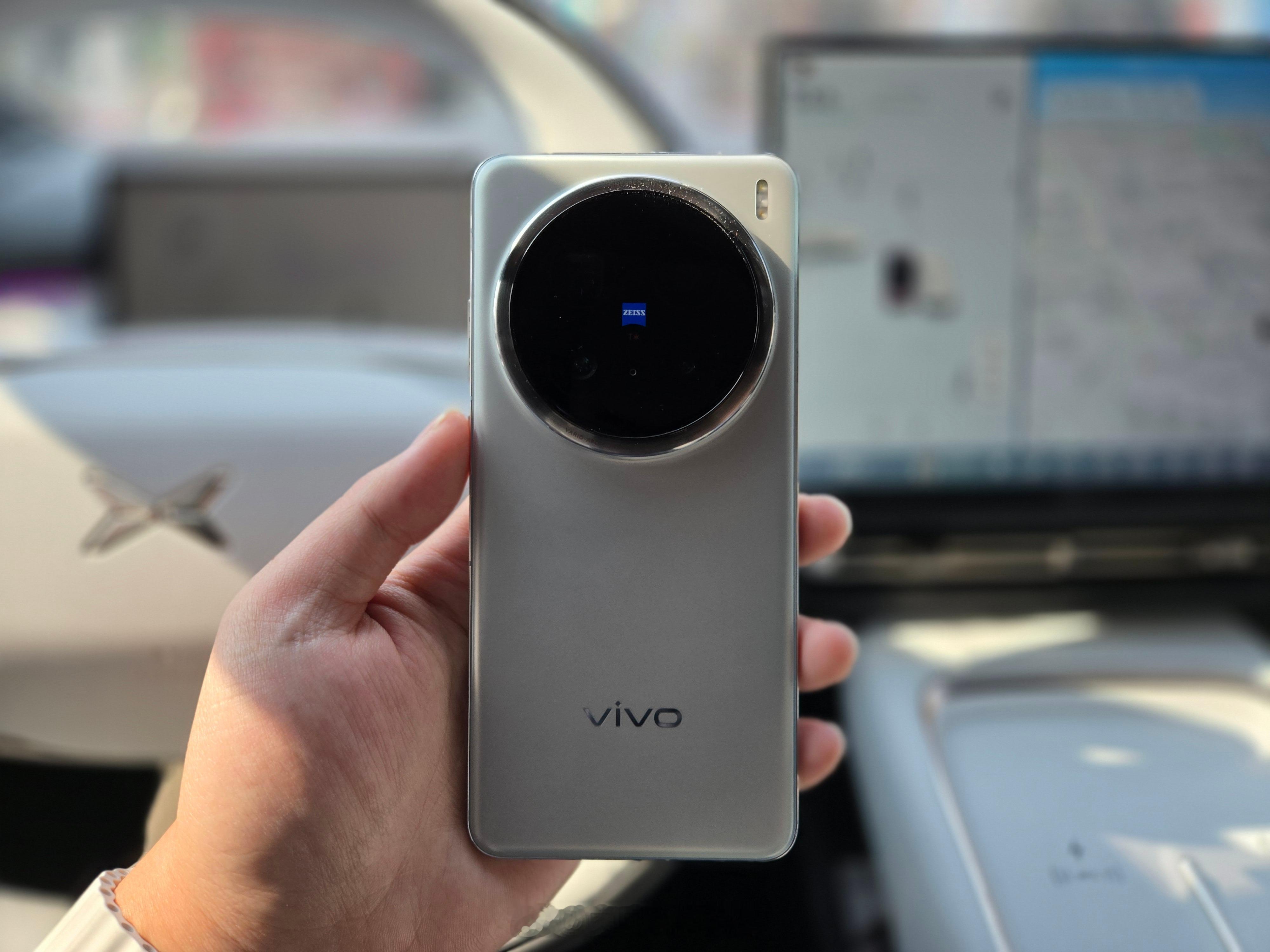 X200 Pro 满血复活 vivo 售后跟我说有个金卡权益打 9 折最后换个后