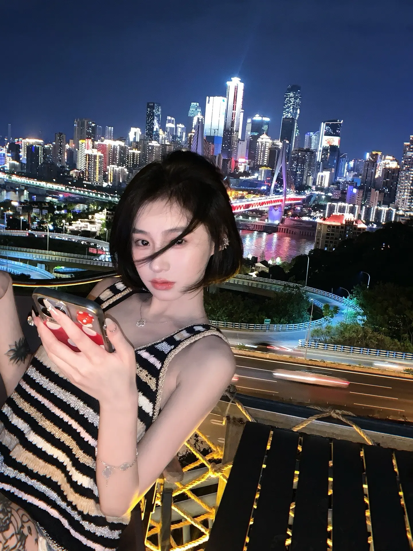 总以为烂尾了 其实下一页是幸福