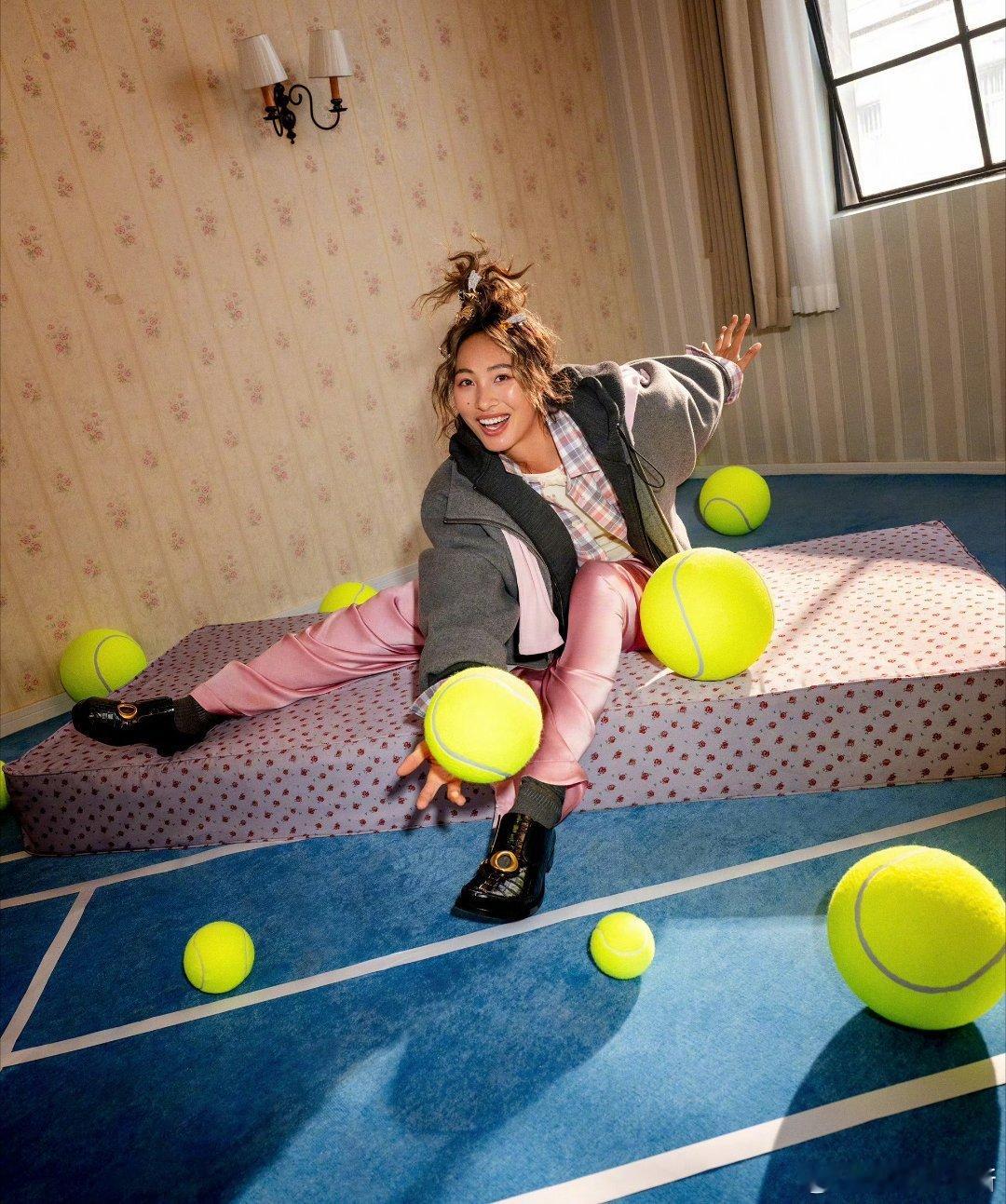 Vogue放出内页，哇这几张好好看并且接受了vogue采访🎤郑钦文说等待完全康