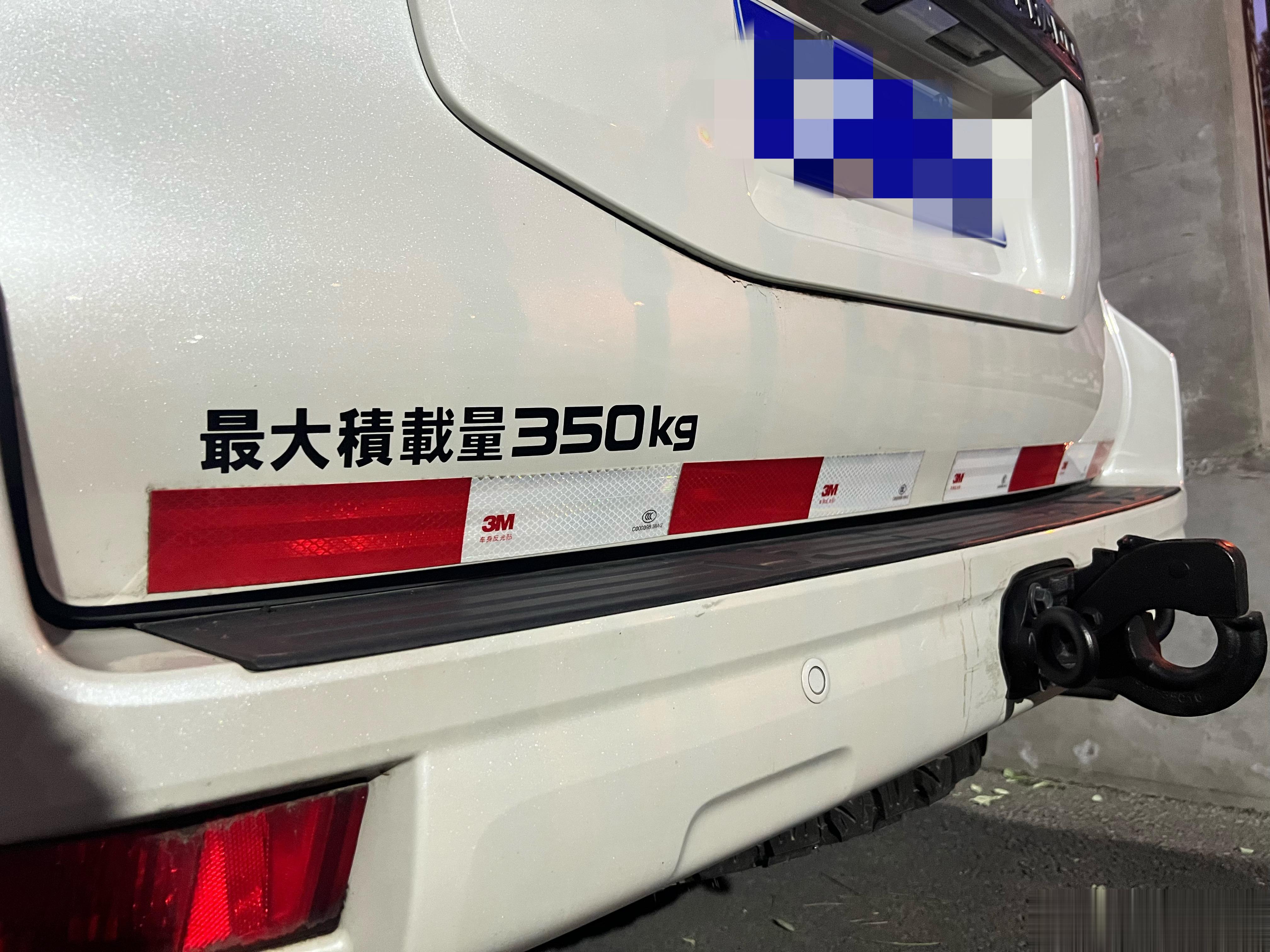 那天开在路上，我就在想：霸道这8.5秒破百的加速，在如今应该算不上动力强劲，充其