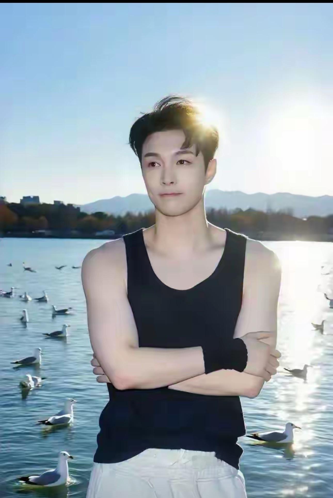 可以说，张艺兴演技平平，也可以说，张艺兴唱跳一般，唯独有一件事，你喷不了，那就是