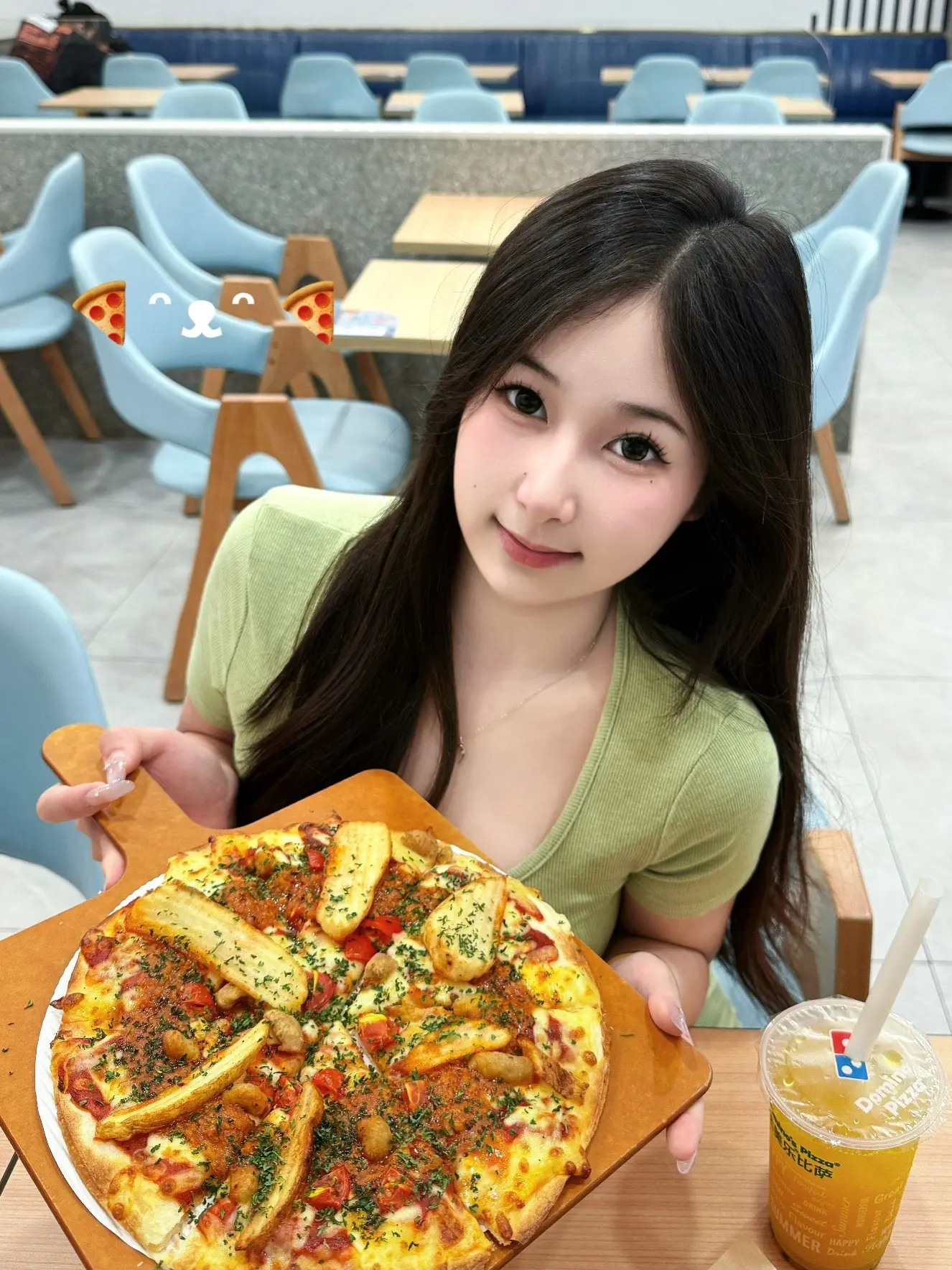 🍕ᵔ ᴥ ᵔ🍕达美乐披萨尊嘟太好吃啦
