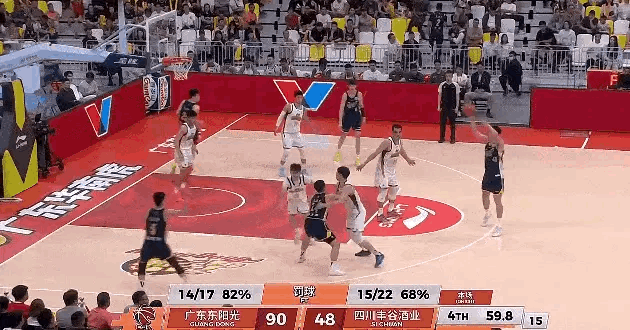 广东男篮在主场以93比51大胜四川男篮42分，但看了比赛全程的人基本都会觉得打得