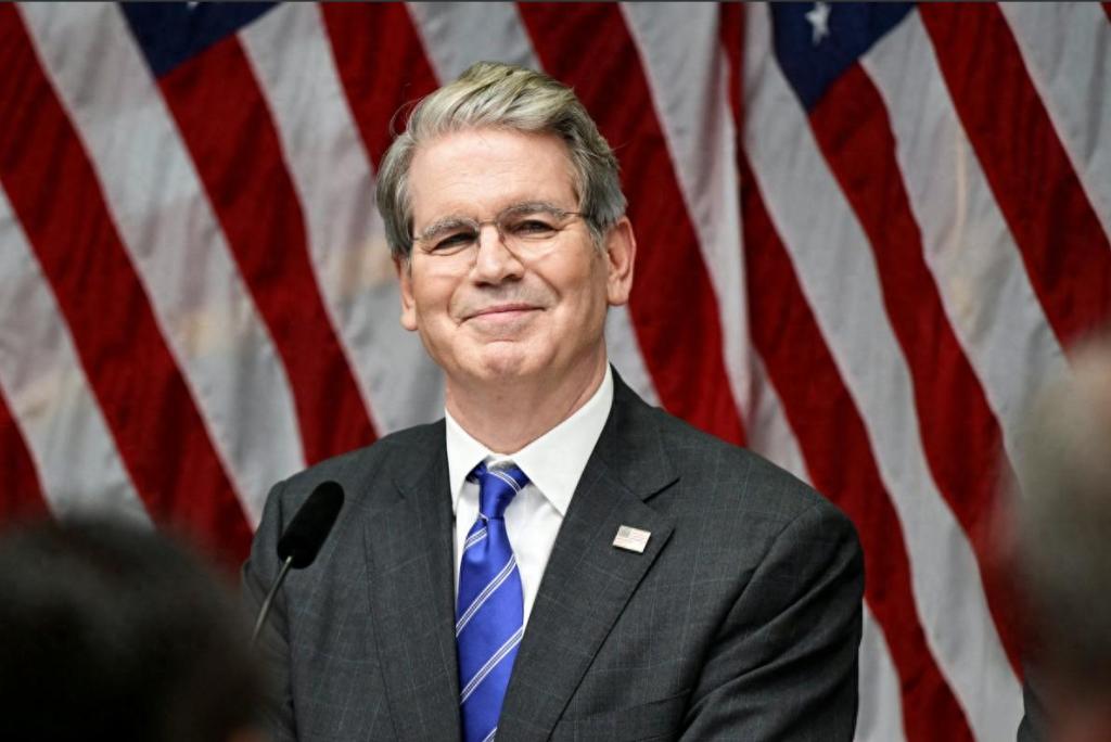 3月13日凌晨，美国财长贝森特刚刚在他的社交媒体上发文，强调本周末将再次与中方团