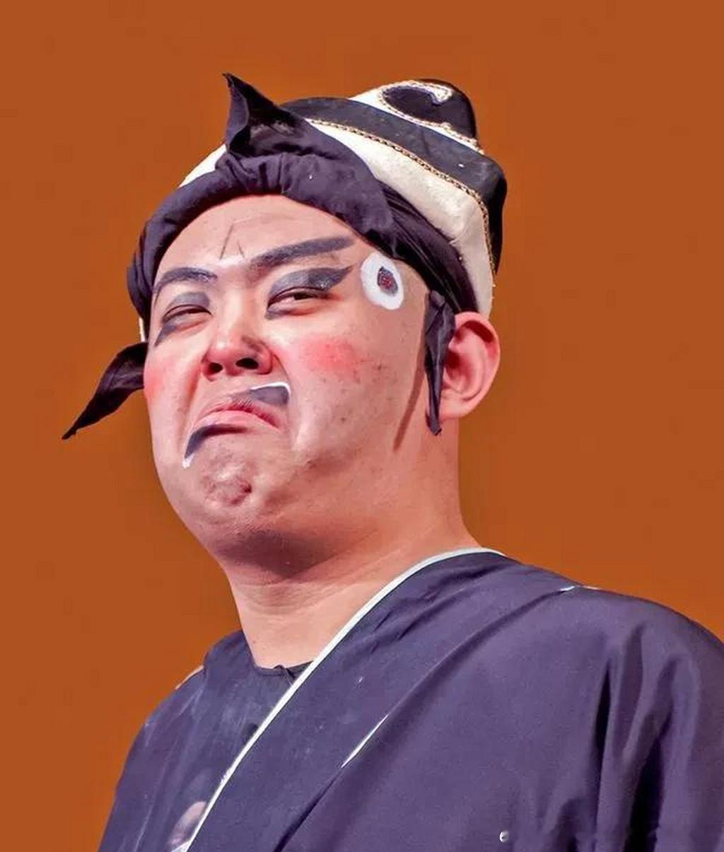 集体离职撕开东方甄选内部乱象企业运行有着创始人性格的影子，企业经过长期沉淀，留下