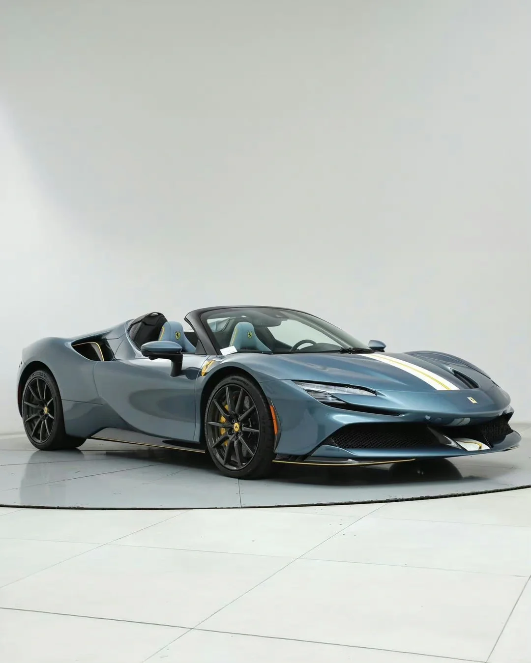法拉利SF90 Spider