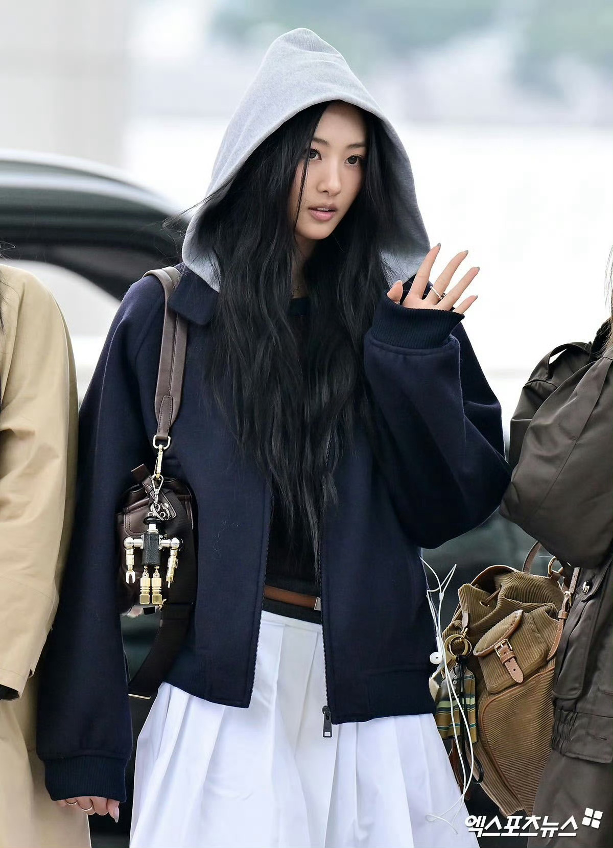 Gawon 251125 ★ ICN出发   _____or_____?  Of