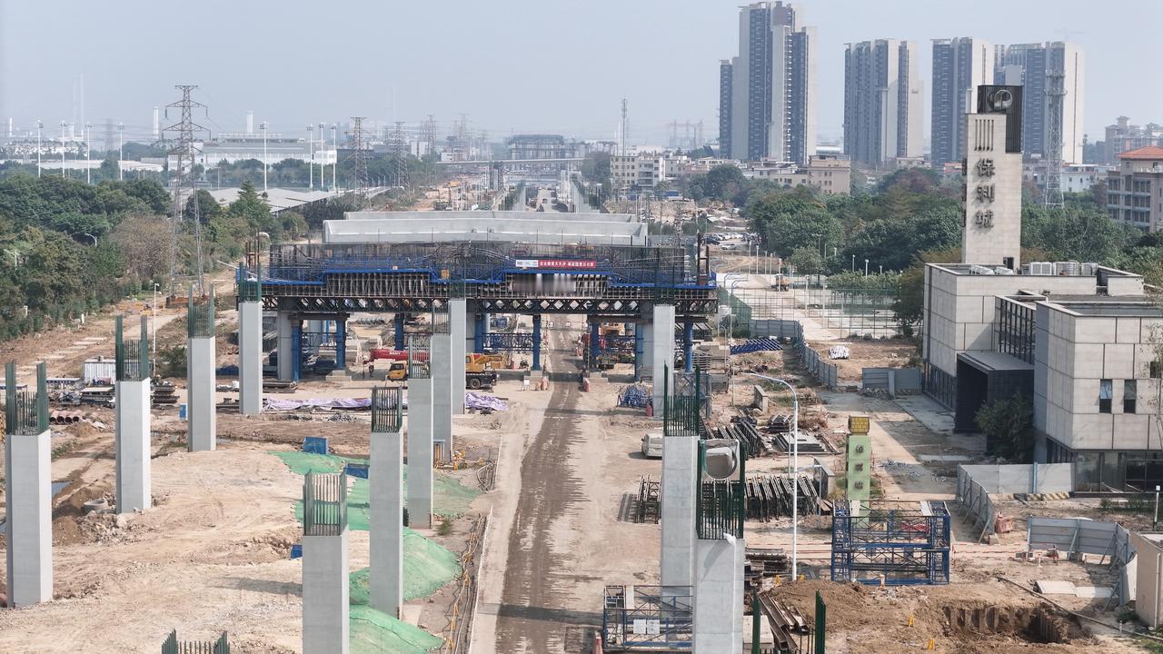 有谁知道 南沙这条路还要建多，感觉进展有点慢