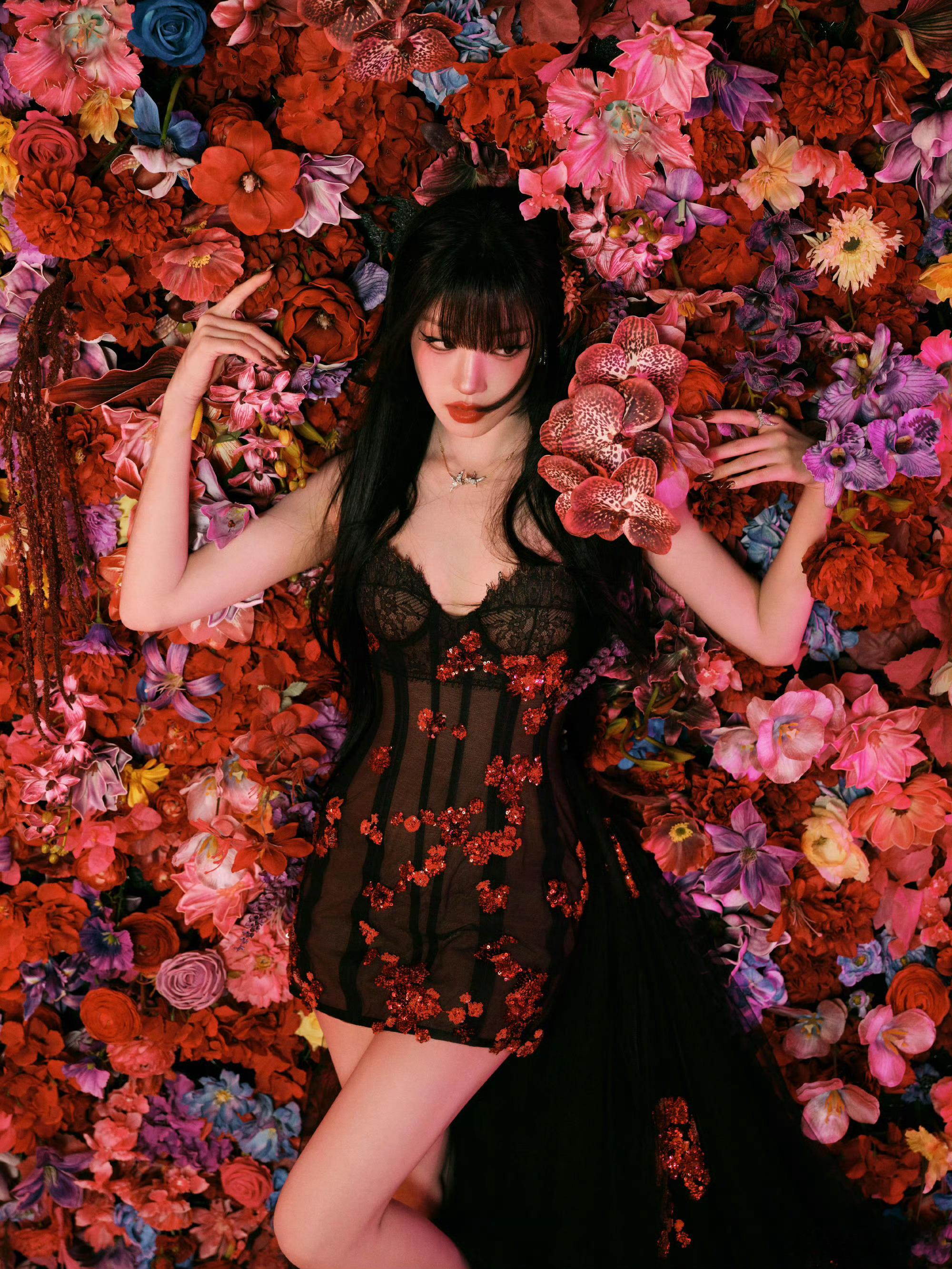 宋雨琦VOGUE盛典造型宋雨琦VOGUE盛典造型大片🈶躺进花花世界里，好美[送