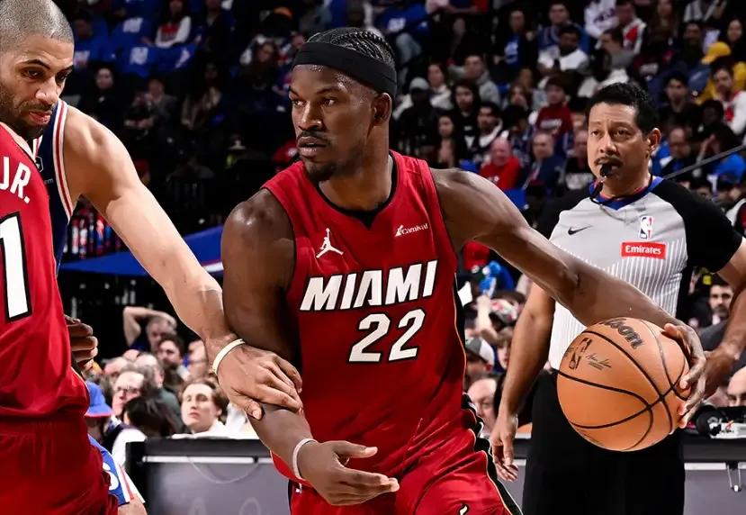 热火很难战胜公牛，伤了四个人，核心巴特勒不能打，太难了。
第一，热火伤病名单，罗