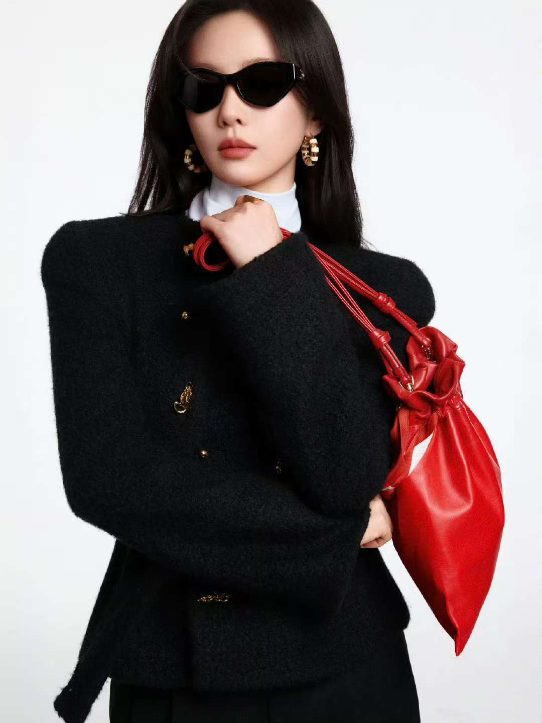 刘诗诗黑韵为底红韵点睛刘诗诗好漂亮 