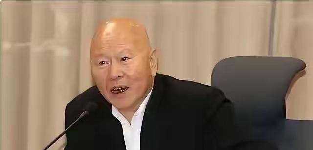 被68岁刘震云的话，狠狠戳中了

“我今年68岁，如果能回到40岁，一定会告诉那