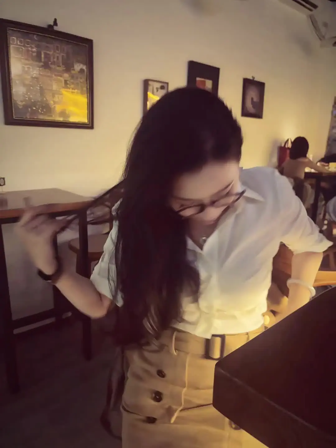 听灰色轨迹 做气质女人