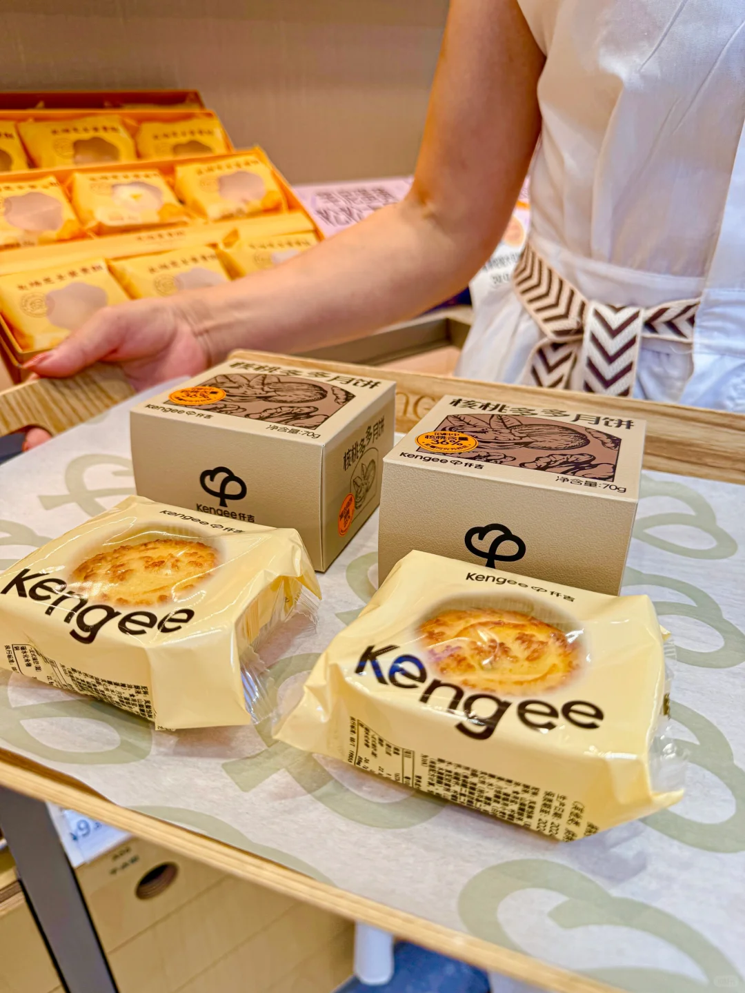 不亏是仟吉！！！月饼是真真的好吃啊…