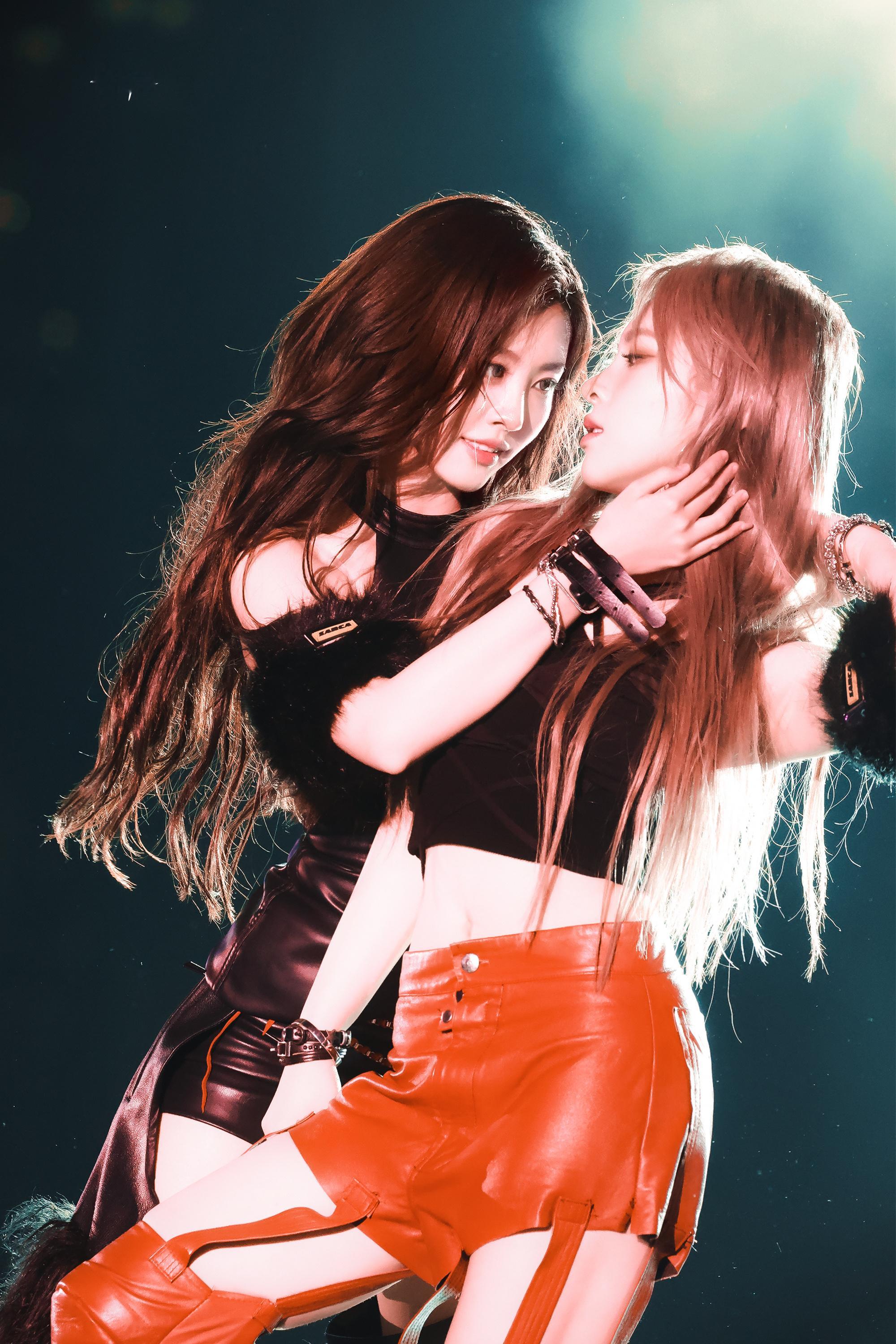 【李芊语 彭湘蕊】内娱有自己的日月同辉 