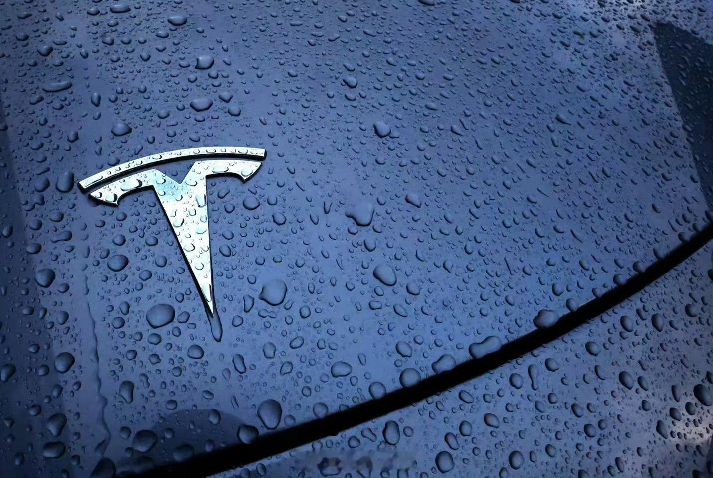 曝特斯拉全新SUV比Model3便宜直接搞出个4.28米的紧凑型SUV，定价要比