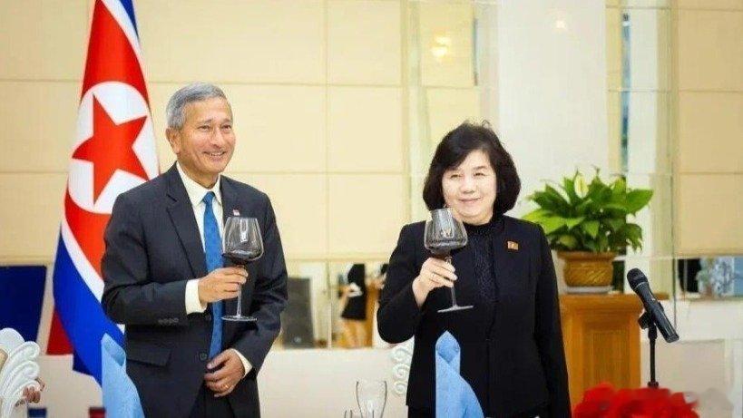 凤凰新闻【新加坡外长去了趟朝鲜，看到了3个变化】【文/观察者网王恺雯】应朝鲜外务