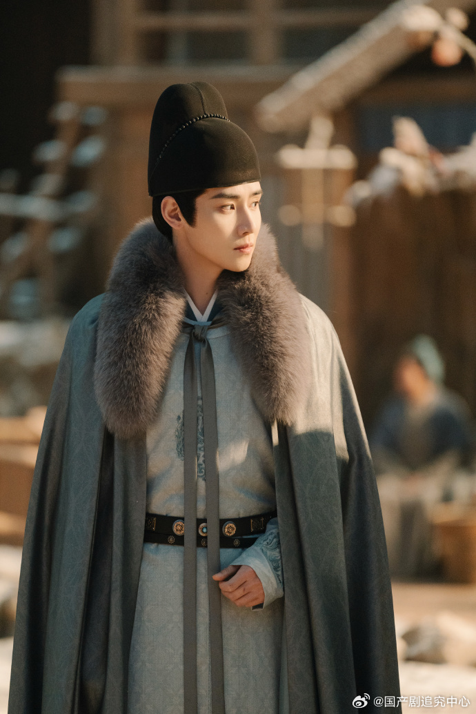 任豪归来仍是拍立得战神 在拍立得这块简直就是来到了任豪的舒适圈，怎么拍都好看的程