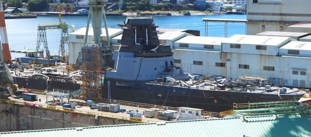 野心藏不住！怪不得高市早苗愈发强硬，日本巨型宙斯盾巨舰即将下水，体量超 055。