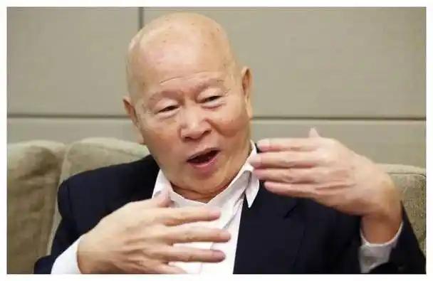台湾媒体人许信良曾公开表示：“如果大陆统一台湾，大部分台湾人都不会接受，更别说治