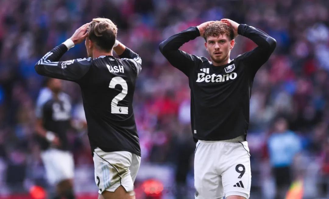 罗马诺消息，哈维-埃利奥特目前不考虑前往MLS踢球，夏洛特FC正在等待，并且希望