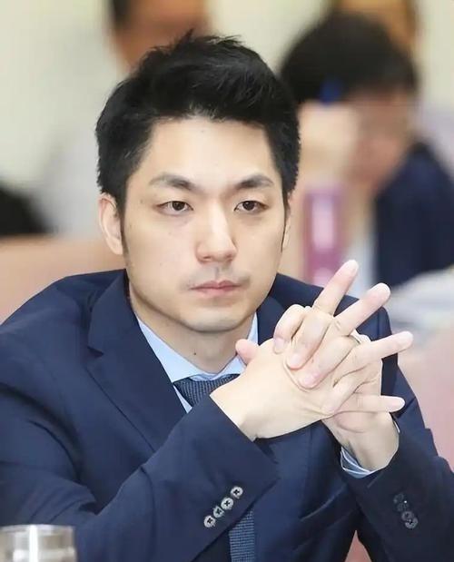 蒋万安曾强势发声：若大陆继续派军机绕台并展开军事演训，台北市不排除终止双城论坛合