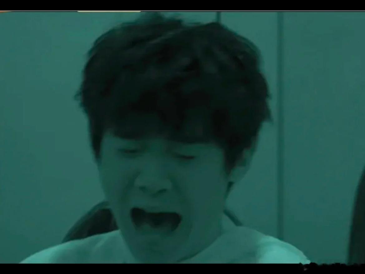 我记得小贾不是铁坦吗，怎么才一季没来就吓成这样了！ ​​​