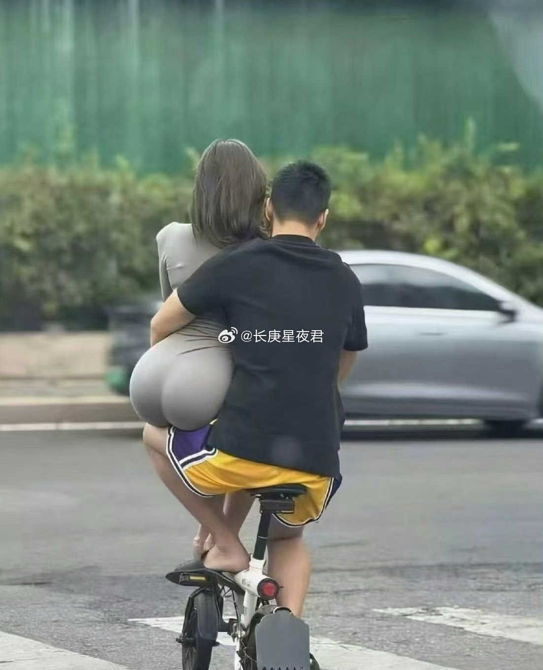 又大又圆
