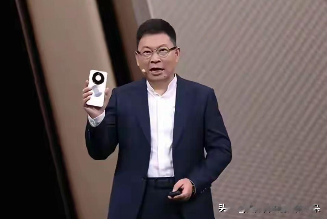 华为 Mate80 全系降价，高端旗舰的“反向操作”与胜负手

价格与机型要点