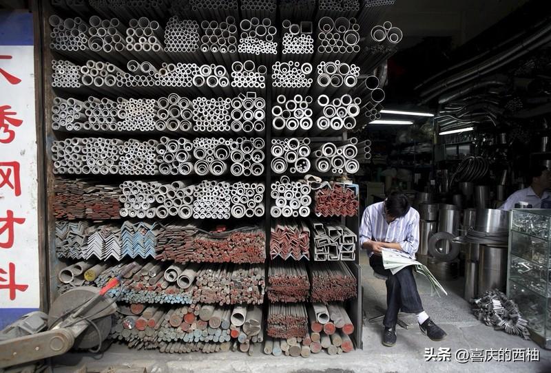 五金店变精品店，这不是强迫症是救命稻草

福建这家把五金店收拾成精品店的老板，被