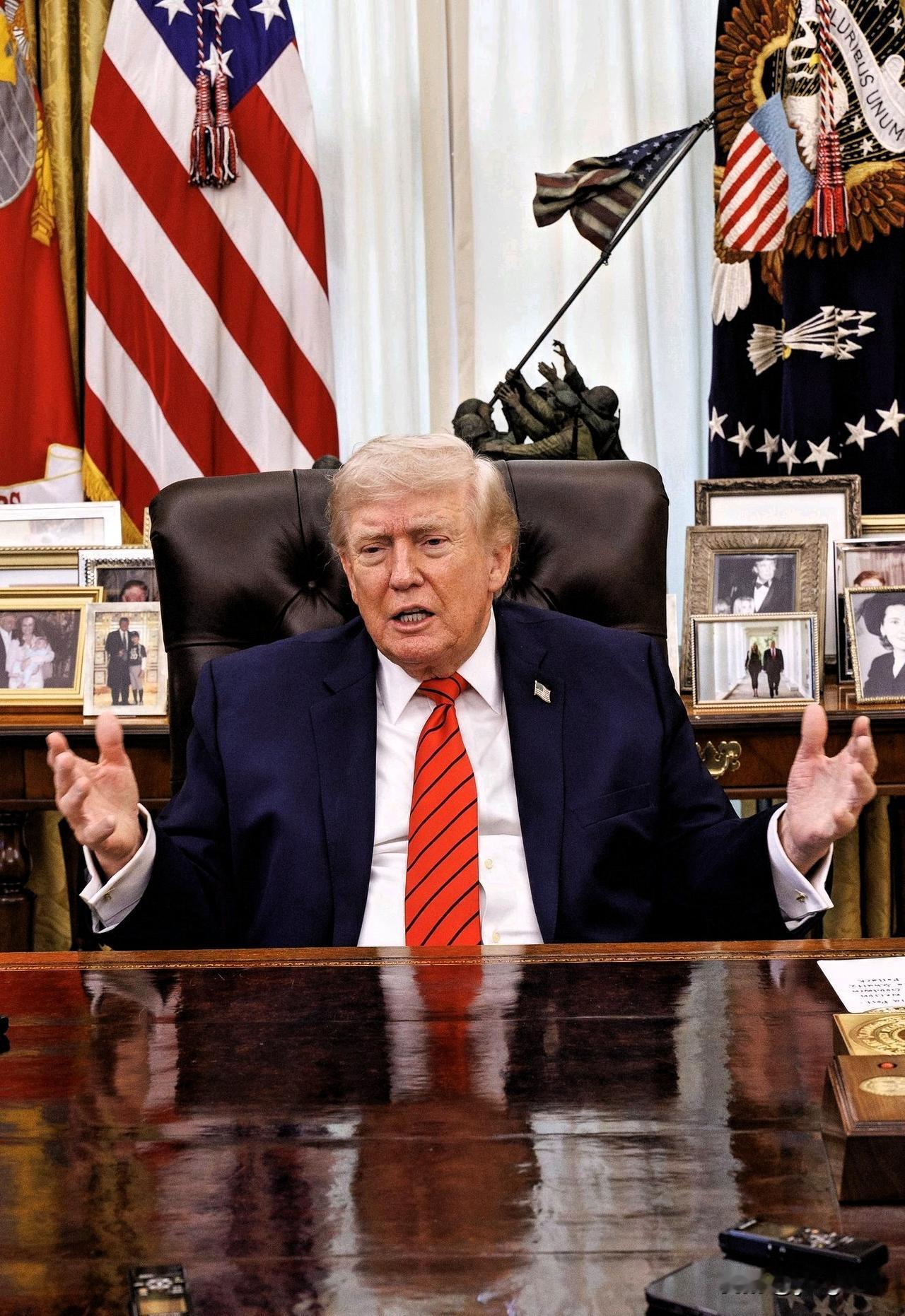 ——特朗普总统在椭圆形办公室接受《华盛顿邮报》独家专访时表示，他将缺席今年的超级